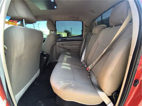 Used 2012 Toyota Tacoma PreRunner w/ SR5 Pkg RWD image 10
