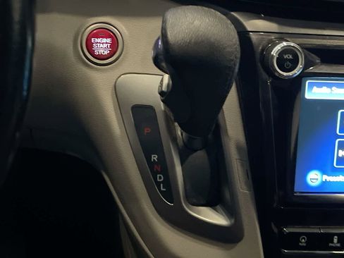 Used 2016 Honda Odyssey Touring Elite image 20