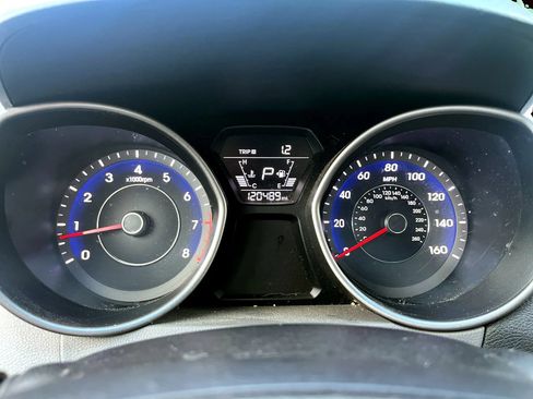 Used 2016 Hyundai Elantra SE w/ Option Group 02 FWD image 18