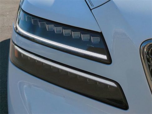 New 2026 Genesis GV80 2.5T Select image 9