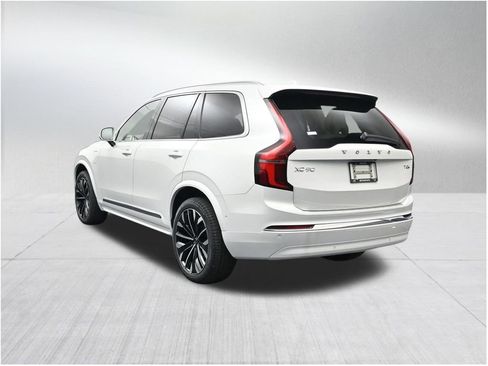 New 2026 Volvo XC90 T8 Ultra w/ Protection Package Premier AWD/4WD image 3