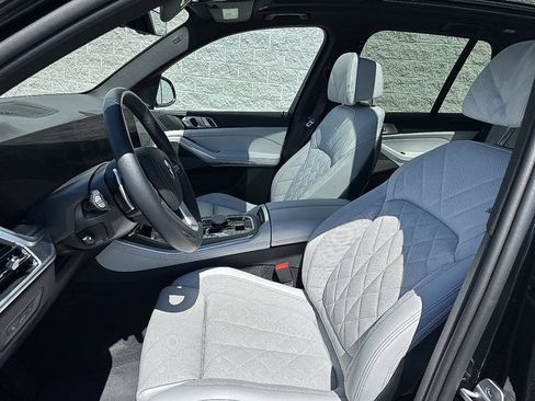 Certified 2025 BMW X5 xDrive50e w/ Climate Comfort Package image 19