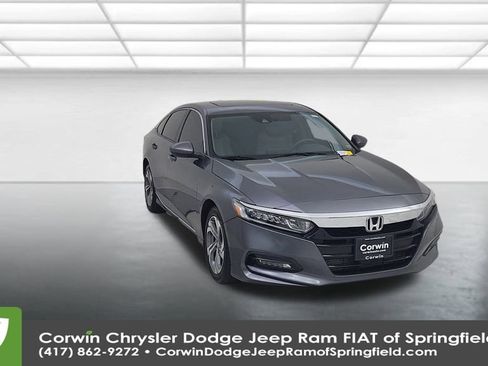 Used 2018 Honda Accord EX image 3