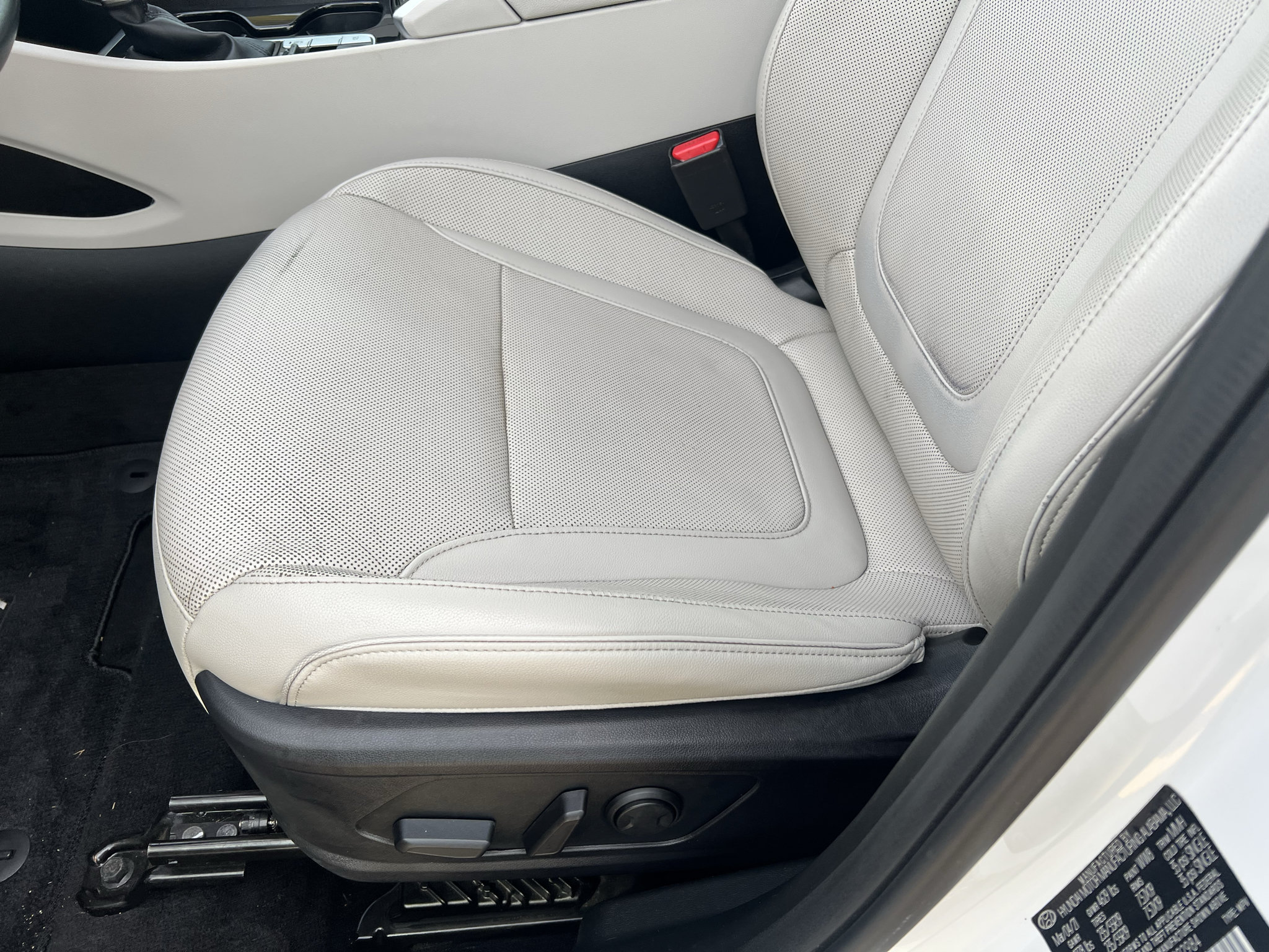 Used 2022 Hyundai Tucson SEL w/ Convenience + Premium Package FWD image 17