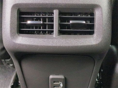 Certified 2022 Chevrolet Equinox LS w/ LS Convenience Package image 21