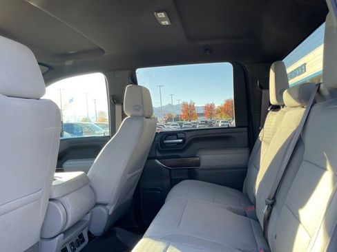 Used 2022 GMC Sierra 3500 SLE w/ SLE Convenience Package image 12