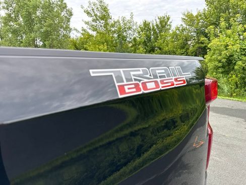 Used 2021 Chevrolet Silverado 1500 LT Trail Boss w/ Bed Protection Package AWD/4WD image 20