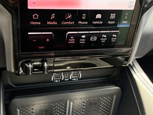 New 2026 RAM 2500 Laramie AWD/4WD image 23