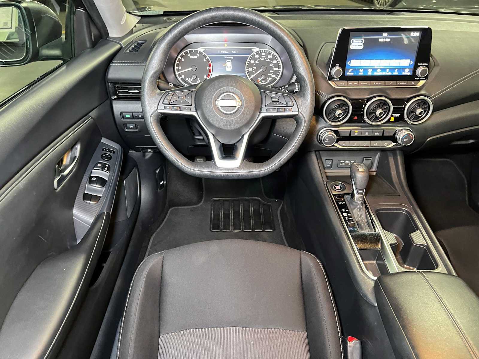 Used 2024 Nissan Sentra SV FWD image 40