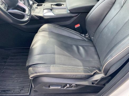 Used 2022 Acura MDX SH-AWD w/ Advance Package image 19
