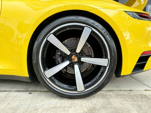 Used 2021 Porsche 911 Carrera RWD image 24