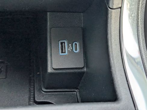 Used 2024 Ford Edge Titanium AWD/4WD image 24