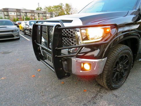 Used 2018 Toyota Tundra SR5 image 37