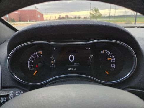 Used 2021 Jeep Grand Cherokee Laredo X AWD/4WD image 26