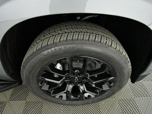 New 2026 Chevrolet Suburban Premier w/ Sun And Tow Package image 17