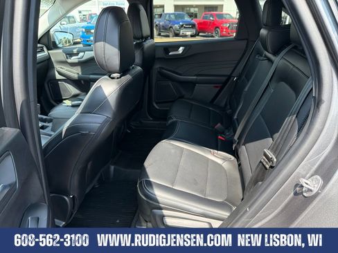Used 2023 Ford Escape Platinum AWD/4WD image 24