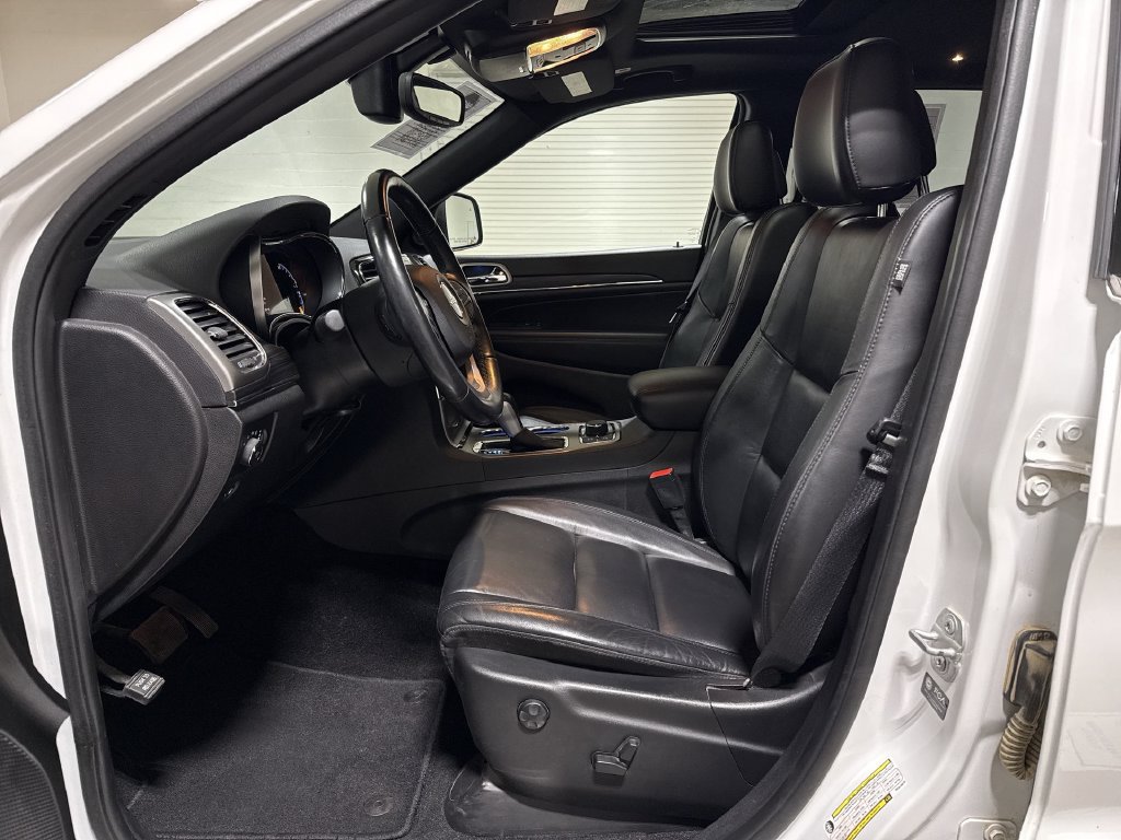 Used 2021 Jeep Grand Cherokee Limited AWD/4WD image 21