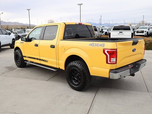 Used 2015 Ford F150 XLT w/ Trailer Tow Package image 4