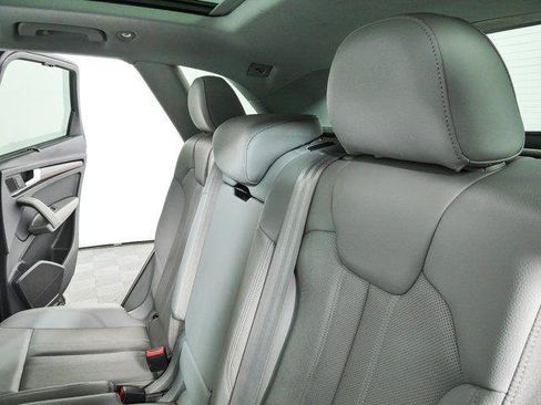 Used 2018 Audi Q5 2.0T Premium Plus w/ Premium Plus Package AWD/4WD image 20