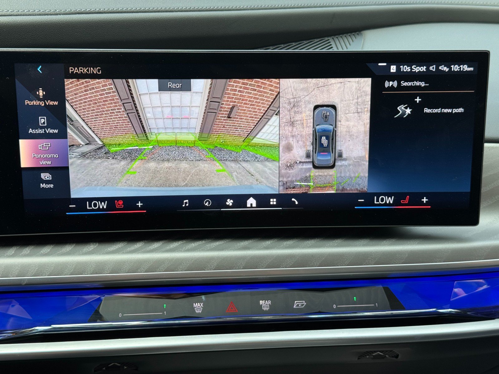 Used 2025 BMW 740i RWD image 33
