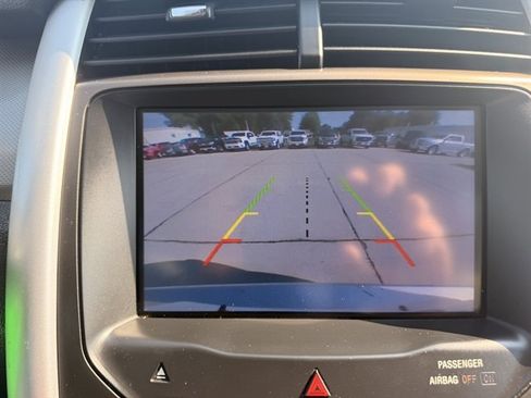 Used 2013 Ford Edge SEL AWD/4WD image 16