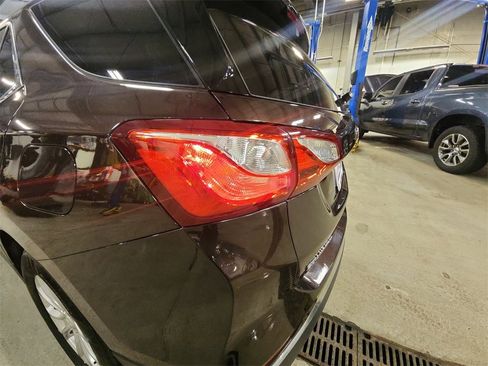 Used 2020 Chevrolet Equinox LT w/ LPO, Floor Liner Package image 30