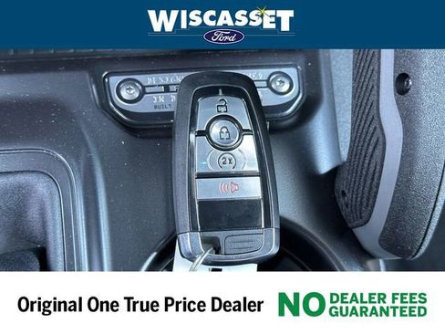 New 2024 Ford Bronco Outer Banks image 13