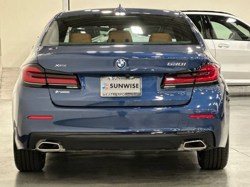 Used 2023 BMW 530i xDrive w/ Premium Package AWD/4WD image 5