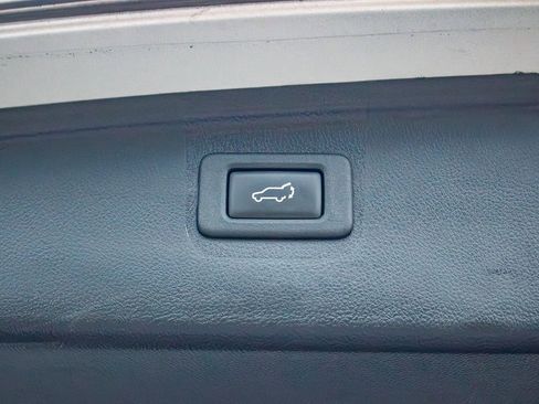 Used 2016 Subaru Outback 2.5i Limited image 34