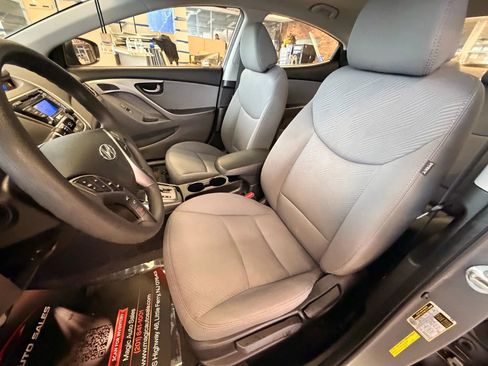 Used 2013 Hyundai Elantra GLS w/ Preferred Pkg image 12