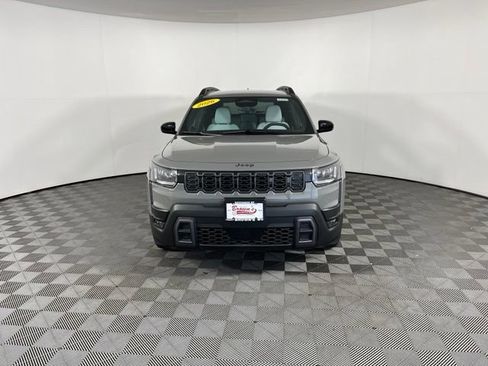 Used 2026 Jeep Cherokee Laredo AWD/4WD image 2