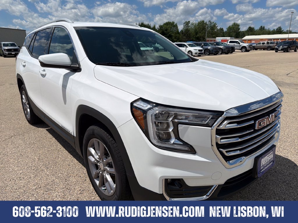 Used 2024 GMC Terrain SLT AWD/4WD image 7