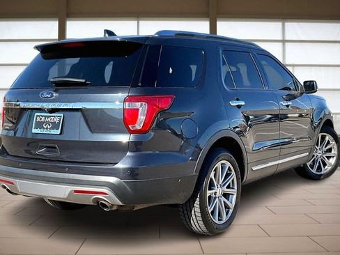 Used 2017 Ford Explorer Limited w/ Equipment Group 301A image 2