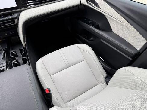 Used 2026 Toyota Camry XLE image 27