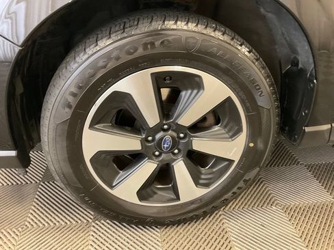 Used 2017 Subaru Forester 2.5i Premium AWD/4WD image 15