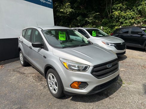 Used 2017 Ford Escape S FWD image 2