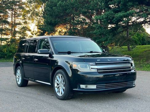 Used 2019 Ford Flex Limited image 1