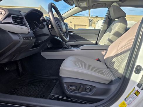 Used 2024 Toyota Camry SE image 27