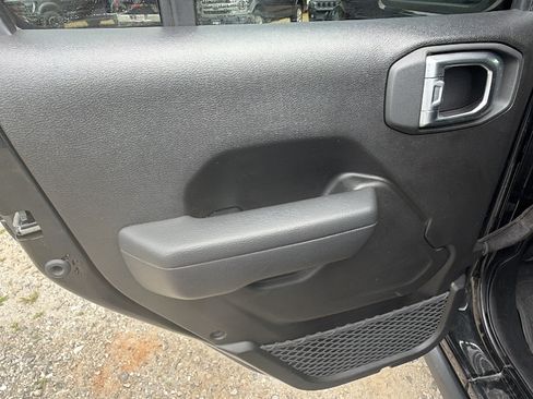 Used 2025 Jeep Wrangler Unlimited Sport S 4xe AWD/4WD image 22