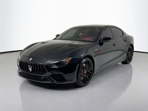 Used 2022 Maserati Ghibli Trofeo image 10