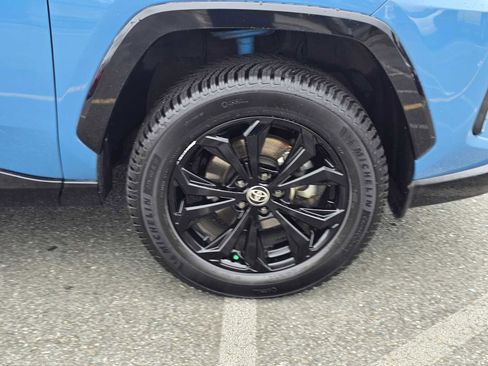 Used 2023 Toyota RAV4 XSE AWD/4WD image 9