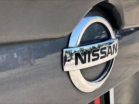 Used 2023 Nissan Sentra SR w/ Trunk Package FWD image 29