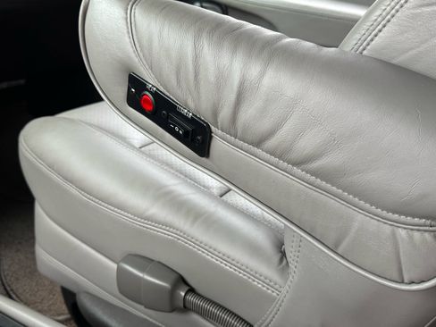 Used 2008 Chevrolet Express 1500 AWD w/ Preferred Equipment Group image 29