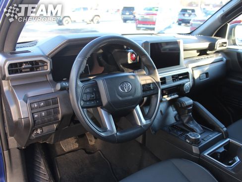 Used 2024 Toyota Tacoma TRD Off-Road image 12