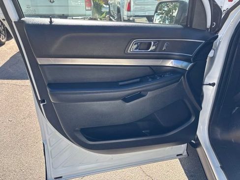 Used 2019 Ford Explorer XLT AWD/4WD image 14