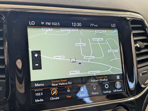 Used 2022 Jeep Grand Cherokee Laredo E AWD/4WD image 26