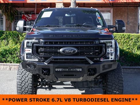 Used 2022 Ford F250 Lariat w/ Black Appearance Package image 3