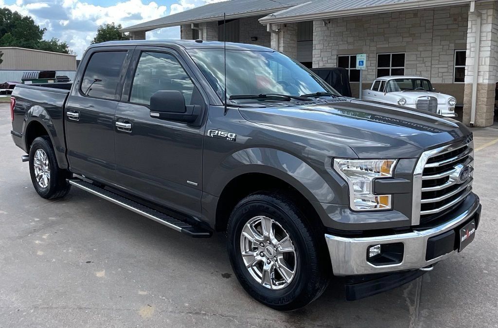 Used 2017 Ford F150 XLT w/ Equipment Group 302A Luxury AWD/4WD image 2