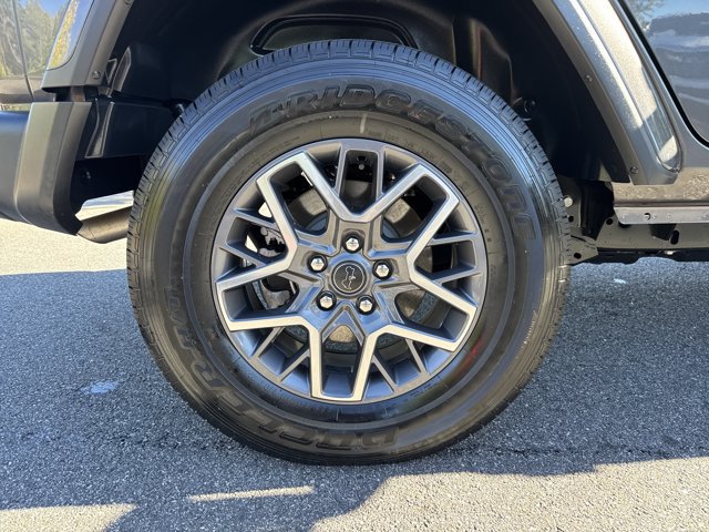 Certified 2026 Jeep Wrangler Unlimited Sahara AWD/4WD image 17