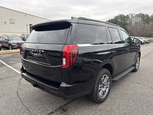 Used 2025 Ford Expedition Active image 7